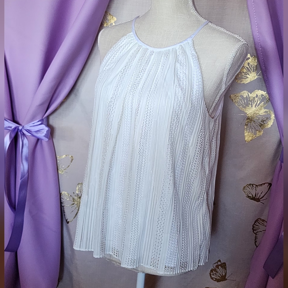 Theory White Textured Sleeveless Blouse